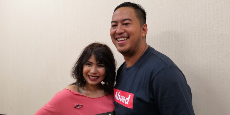 Pandji Pragiwaksono Diledek Istri Soal Ciuman dengan Sophia Latjuba