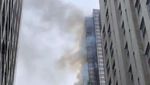 Foto: Asap Membubung dari Trump Tower yang Kebakaran
