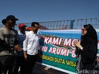 Arumi Bachsin Jadi Duta Wisata Gili Ketapang, Probolinggo