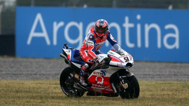 Danilo Petrucci ingin menjadi pebalap tim pabrikan Ducati musim depan.