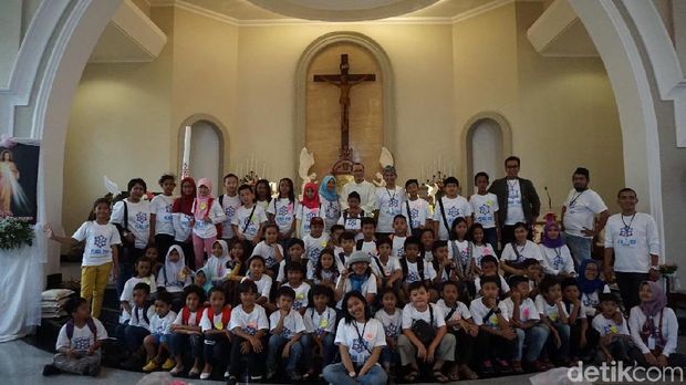 Agar Anak-anak Tahu Agama Tak Ajarkan Permusuhan