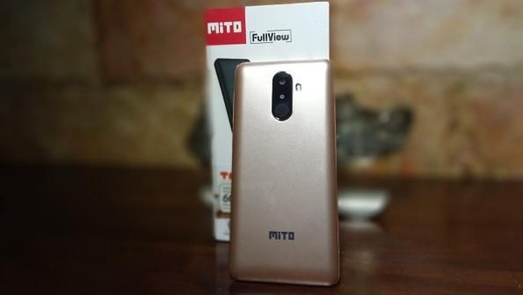 Mito Besut Ponsel Kamera Ganda Rp 800 Ribuan Mito Besut Ponsel Kamera Ganda Rp 800 Ribuan