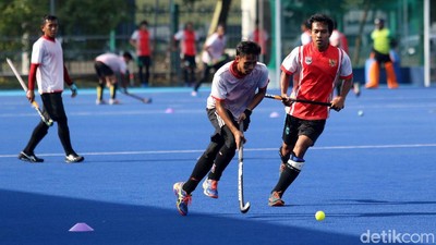 Melihat Latihan Timnas Hoki Indonesia