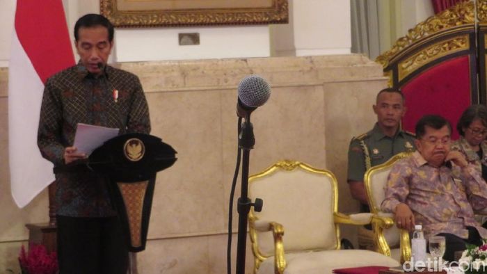 Foto: Presiden Jokowi membuka sidang kabinet paripurna. (Andhika-detikcom) Foto: Presiden Jokowi membuka sidang kabinet paripurna. (Andhika-detikcom)