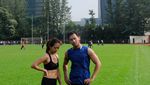 Foto: Gaya Olahraga Rian Ibram, Presenter Insert yang Fit Abis!