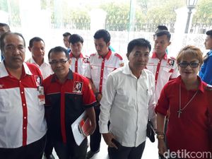 Relawan Jokowi Temui Moeldoko di Istana, Bahas Pilpres?