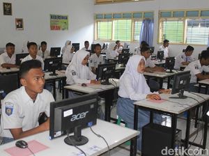 Saat IG Kemdikbud Diserbu Siswa SMA Gara-gara Sulitnya UNBK