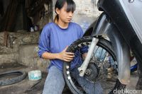 Viral Jadi Tukang Tambal Ban Cantik, Irma Kini Sudah Lulus Kuliah