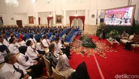 Acara ini dihadiri oleh 365 orang siswa dan siswi SMA Taruna Nusantara.