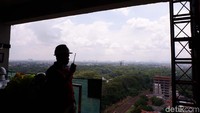 PT Adhi Persada Properti lah yang sudah melakukan investasi sebesar Rp 450 milyar guna membangun hunian vertikal di kota Depok. Grand Taman Melati Margonda 2 ini memiliki total unit sebanyak 939, yang terbagi dalam 23 Lantai. 