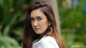Meski begitu, netizen menyoroti gaya hidup Nafa Urbach yang dinilai berbeda dengan rakyat kecil. Foto: Muhammad Ridho