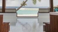 Ini menjadi arena ice skating tepi pantai pertama di Maldives (Jumeirah Vittaveli/CNN)