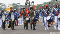 Begini suasana atraksi di peringatan upacara HUT ke-72 TNI AU.