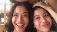 Nah ini saat mereka bertiga sudah remaja. Semua benar-benar menggemaskan ya? Foto: Instagram Marianna Rupadmi