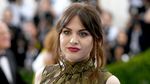 Frances Bean, Putri Cantik Kurt Cobain Jajal Panggung Musik