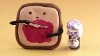 Meski banyak komik online yang beredar di luar sana, namun serial Cuddles and Rage memiliki keunikannya sendiri. Tentu saja dengan diorama makanan yang diciptakan dengan bentuk imut menggemaskan. Foto: Cuddles & Rage