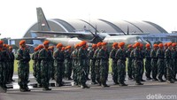 Panglima TNI Marsekal Hadi Tjahjanto hingga seluruh Kepala Staf Angkatan TNI hadir.