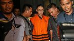 Tak Ada Senyum di Wajah Zumi Zola Saat Ditahan KPK