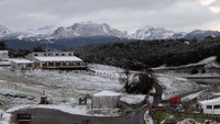 Ushuaia cuma berjarak 1.000 km dari Antartika, Kutub Selatan. Ketik saja kata City at the End of the World di internet, pastii keluar nama Ushuaia (Shafik Meghji/BBC)