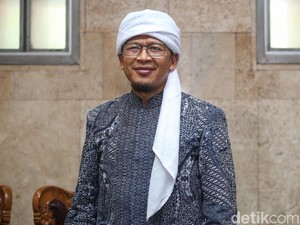 Kata Aa Gym soal Prank Makanan Sampah YouTuber Ferdian Paleka