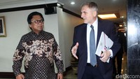 Oesman Sapta Odang berbincang dengan Mohamed Cengic.