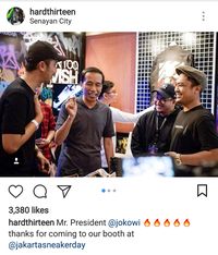 Ini Desainer Di Balik Jaket Denim Jokowi 
