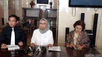 Ratna Sarumpaet menggelar jumpa pers terkait somasi kepada Dishub DKI Jakarta
