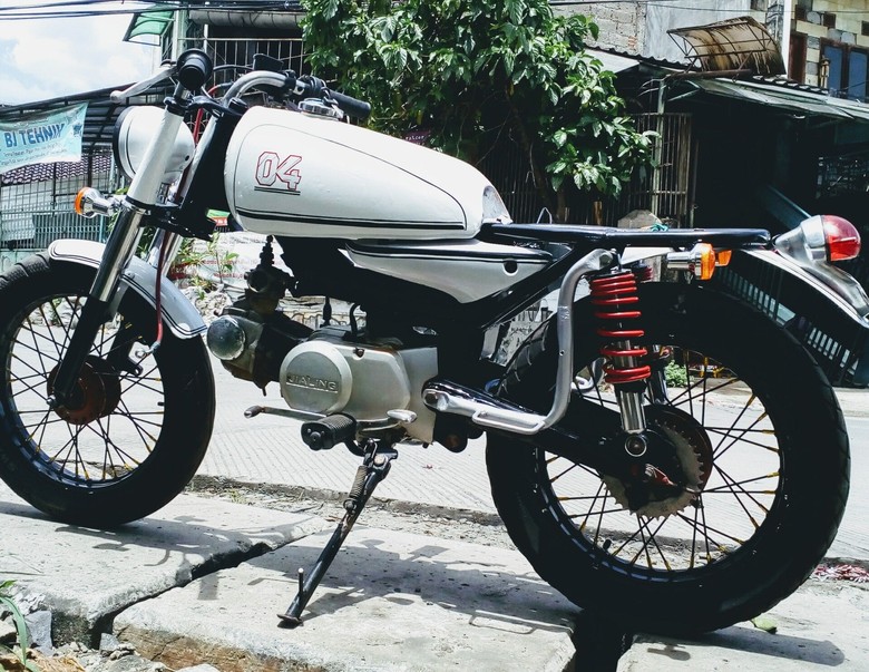 Mocin 110 cc Bergaya Cafe Racer