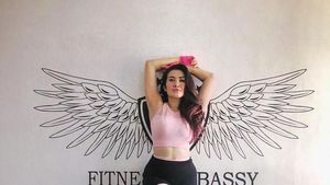 Rahasia Badan Seksi Liza Natalia di Usia 42 Tahun