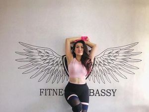 Rahasia Badan Seksi Liza Natalia di Usia 42 Tahun