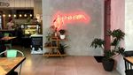 Asyik! Bisa Ngopi, Makan Beefsteak dan Berfoto di Kafe Instagrammable Ini