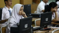 Ujian Nasional (UN) untuk jenjang sekolah menengah atas (SMA) atau sederajat diselenggarakan mulai 9 April sampai 12 April mendatang.