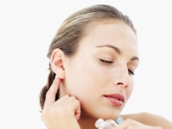 5 Etiket Memakai Parfum di Kantor agar Tidak Ganggu Rekan Kerja