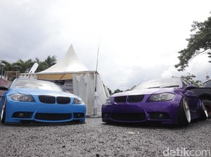Puluhan Mobil Adu Cantik di TMII