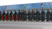 Pantauan detikcom, upacara dimulai sekitar pukul 08.00 WIB.