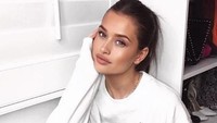 Lexi pun kini telah menjadi model profesional sekaligus selebgram. (Dok. Instagram/lexiwood)