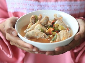 Ayam Kesrut Jadi Primadona di Festival Banyuwangi Kuliner