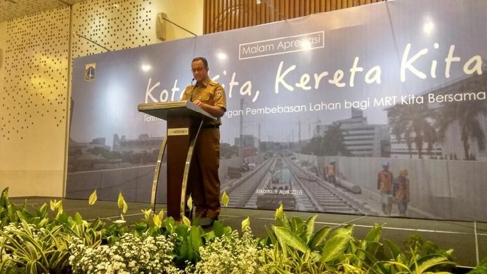 Anies Ingin Warga Terdampak Proyek MRT Dibuatkan Prasasti