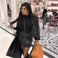 Dia hampir tewas setelah tabrakan mobil yang dibawa kekasihnya saat itu. Mobil yang digunakannya pun merupakan barang curian.  Foto: Instagram