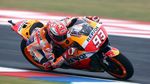 Foto: Marquez, Si Turis di Luar Arena Balap