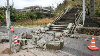 Penampakan Kerusakan Akibat Gempa 5,7 di Jepang