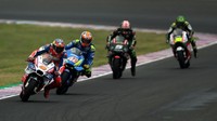 Miller kembali memimpin lomba, diikuti Alex Rins, Johann Zarco, dan Cal Crutchlow. Foto: Marcos Brindicci/Reuters