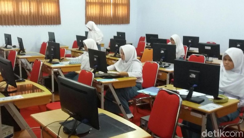 Soal UNBK Matematika Hilang, Siswa akan Ikuti Ujian Susulan Soal UNBK Matematika Hilang, Siswa akan Ikuti Ujian Susulan