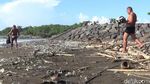 Joroknya Pantai Sanur Dipenuhi Sampah