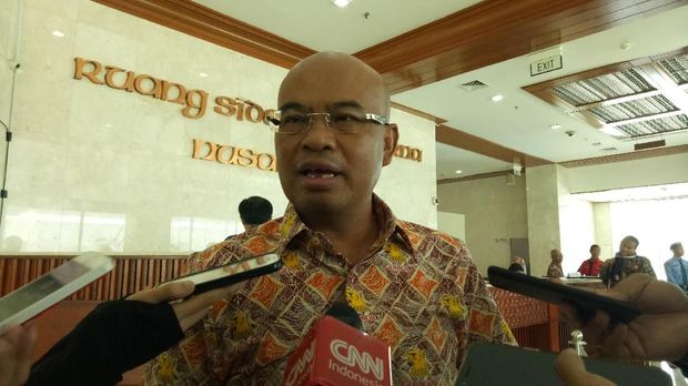 Desmond: Amien Rais Lucu, Dulu Peralat Sekarang Nempel Prabowo