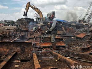 Jokowi Mau Longgarkan Impor Besi Rongsok, Apa Alasannya?
