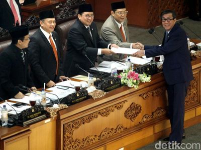 DPR Gelar Paripurna Perpanjangan RUU Terorisme