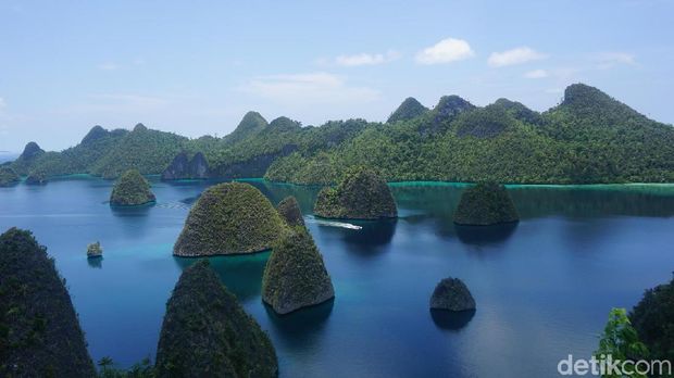 Mengenal Wayag, Ikon Raja Ampat yang Ditabrak Pesiar