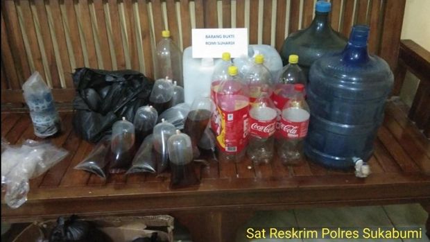  6 Orang Tewas Korban Tewas Polisi Tangkap 4 Pelaku