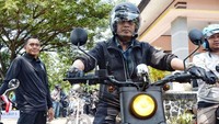 Dia mengatakan, kegiatan itu menjadi pengisi hari libur sambil bekerja dengan semangat. Pool/Kementerian Perhubungan.